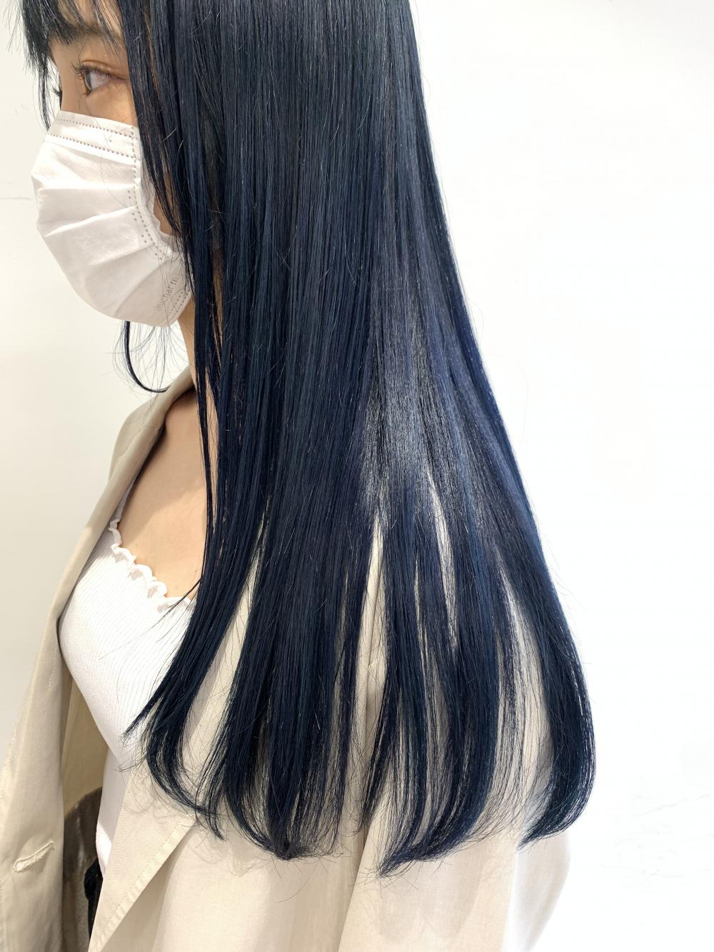 ネイビーブルー