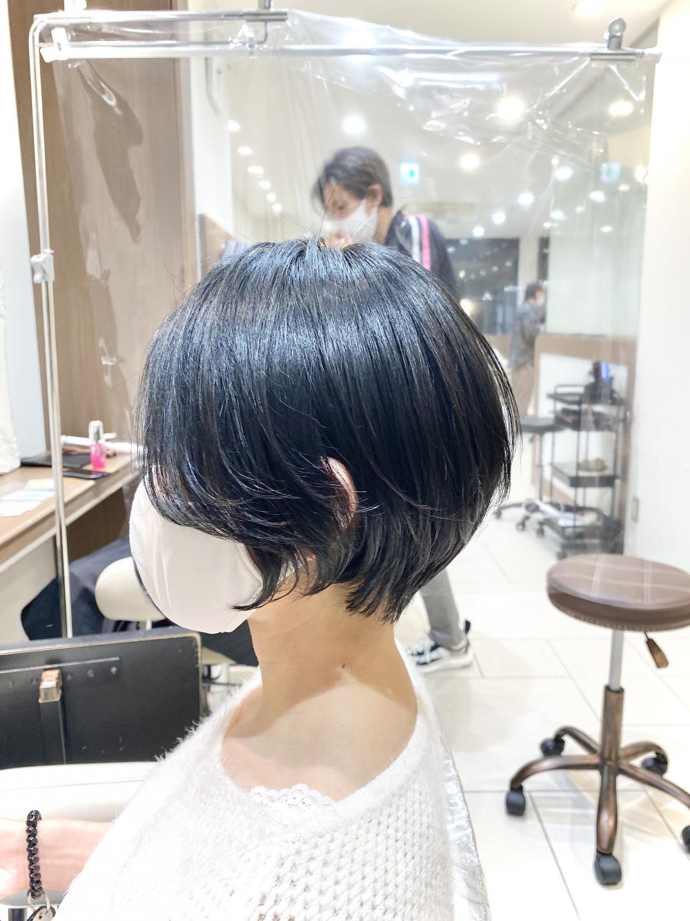 くびれショートボブ