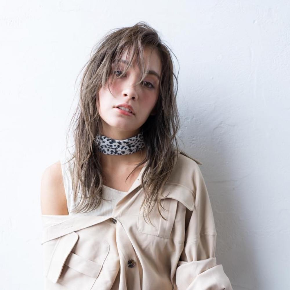 愛され小顔セミロング