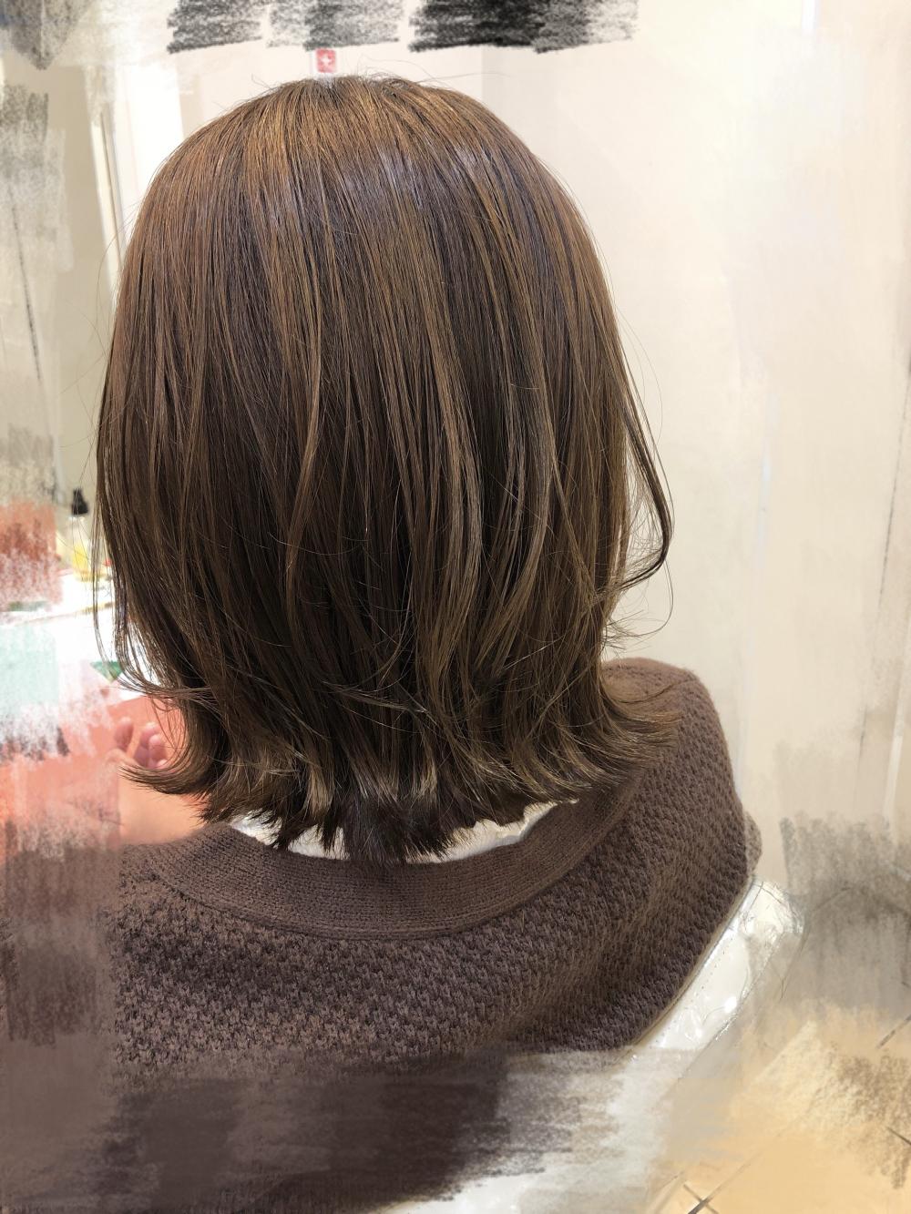 外ハネミディ