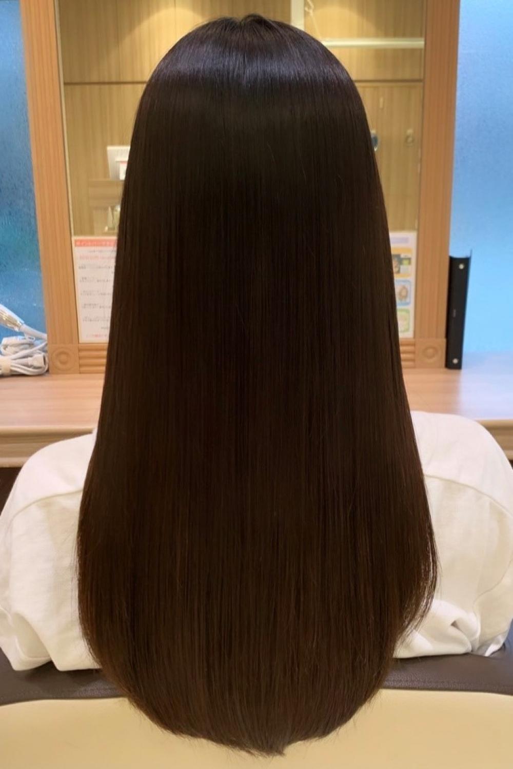 黒髪ロング酸性ストレート