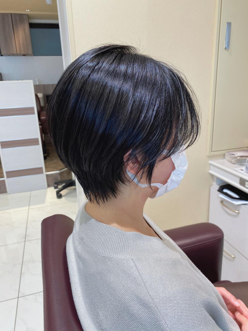 大人女性のハンサムショート
