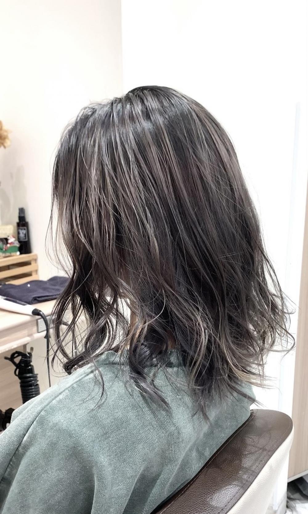バレイヤージュ　グレージュ