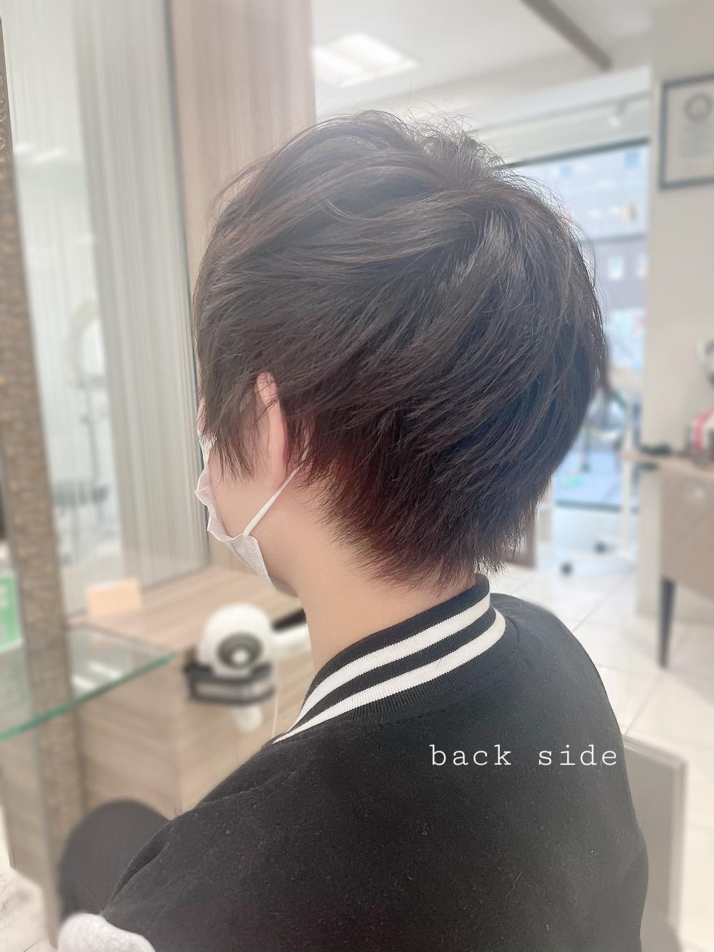 ★抜け感カラーのボーイッシュショート