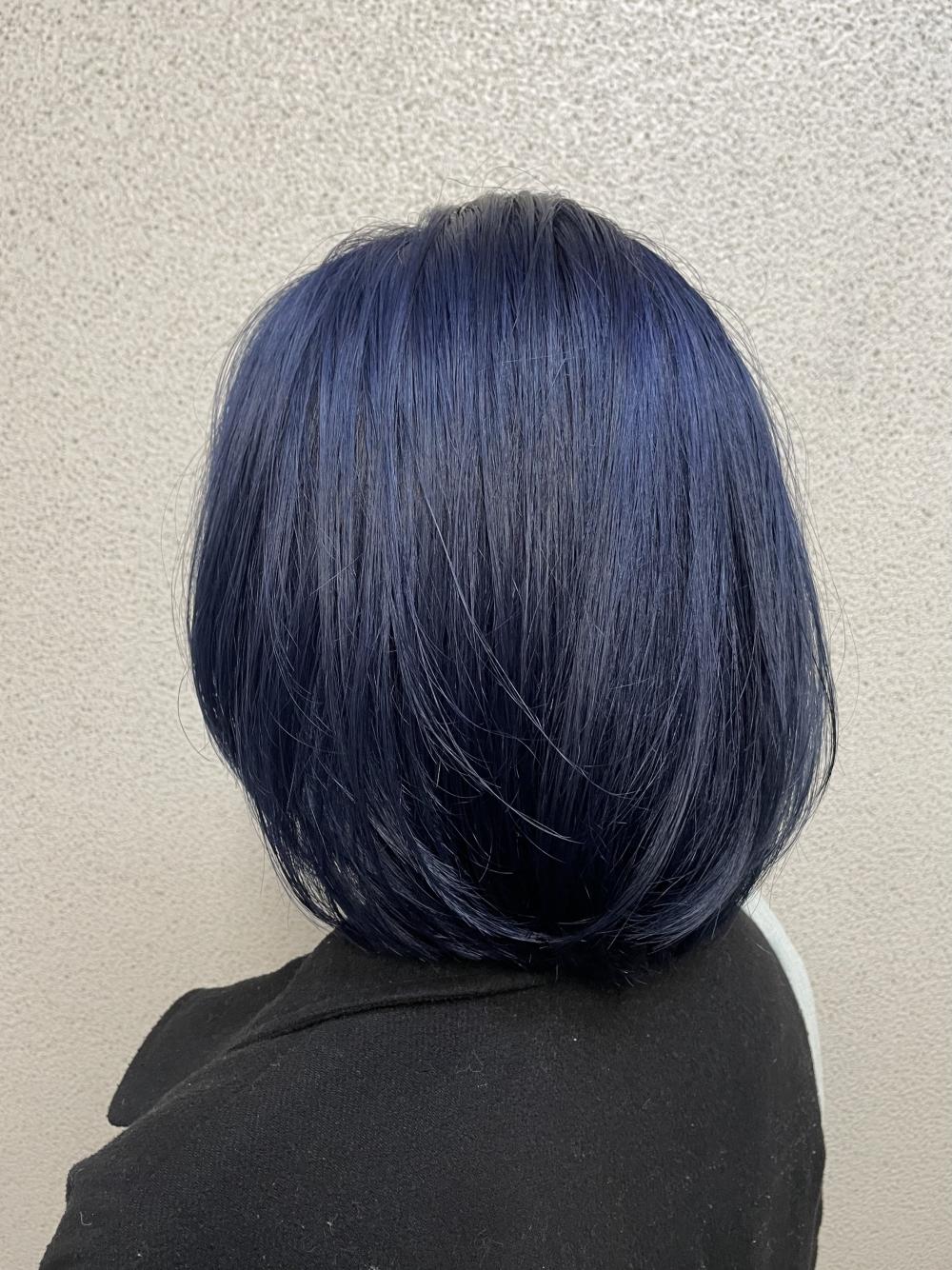 ネイビーブルー
