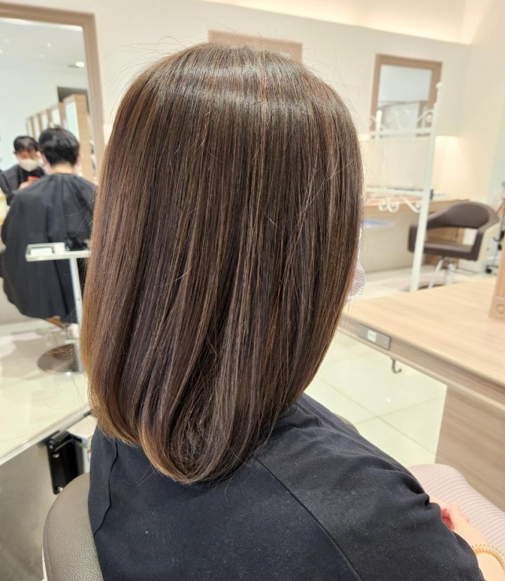 白髪染め人気NO、1！グレージュカラー！｜サブ写真②