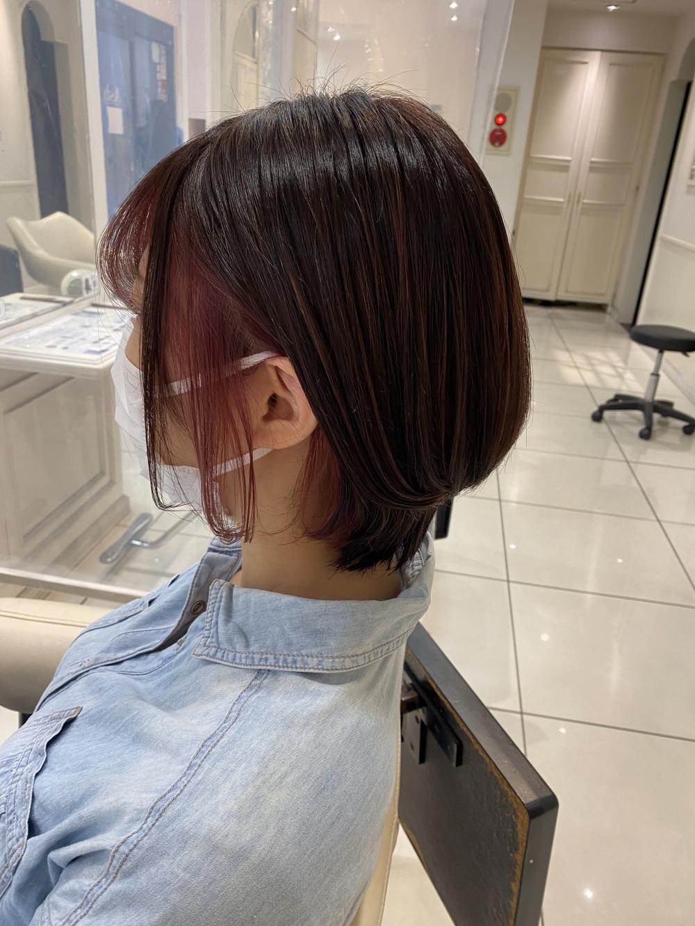 ショートヘアでもかわいいインナーピンク｜サブ写真③
