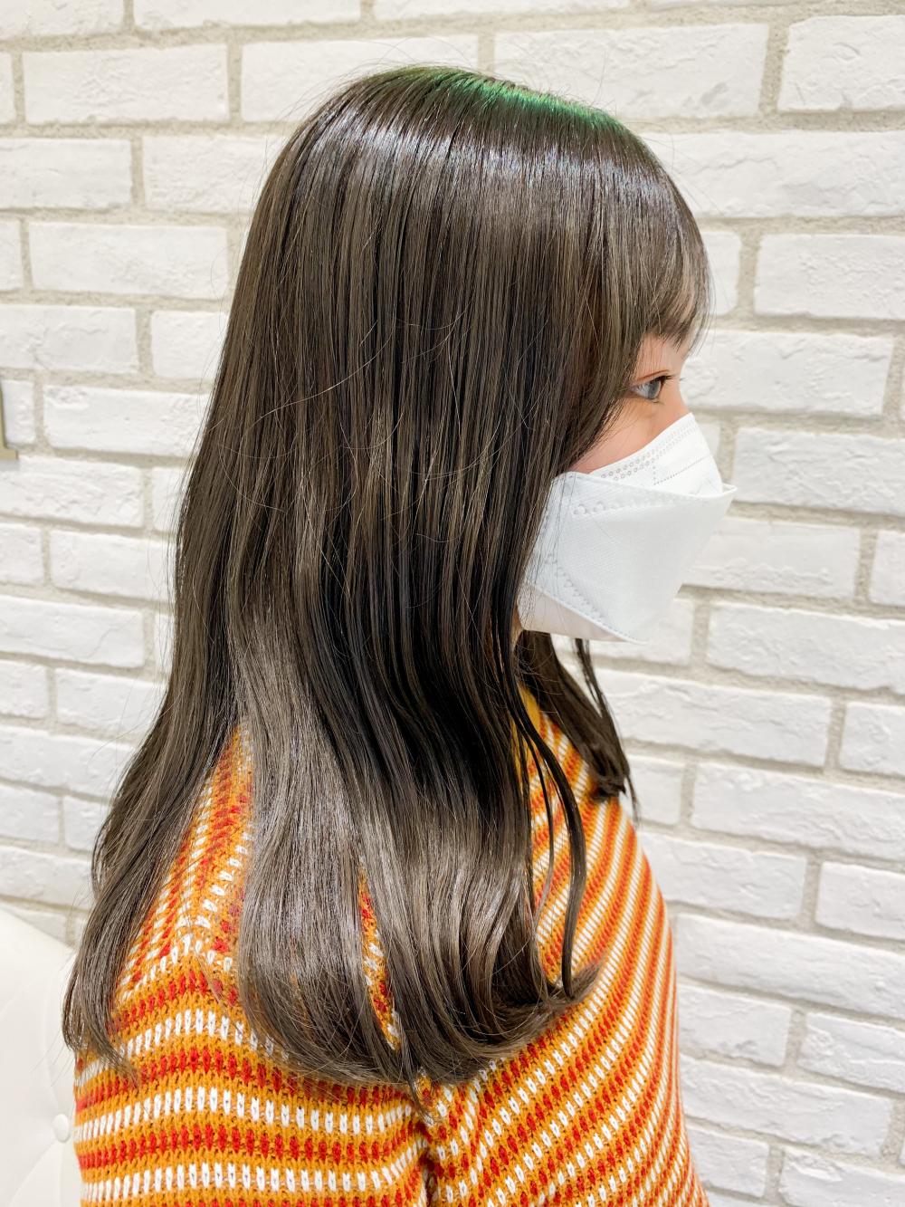 暗髪グレーベージュ