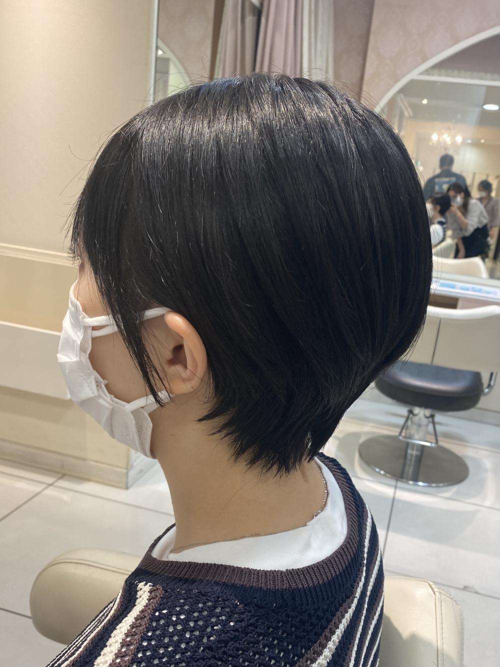 大人な黒髪ショート