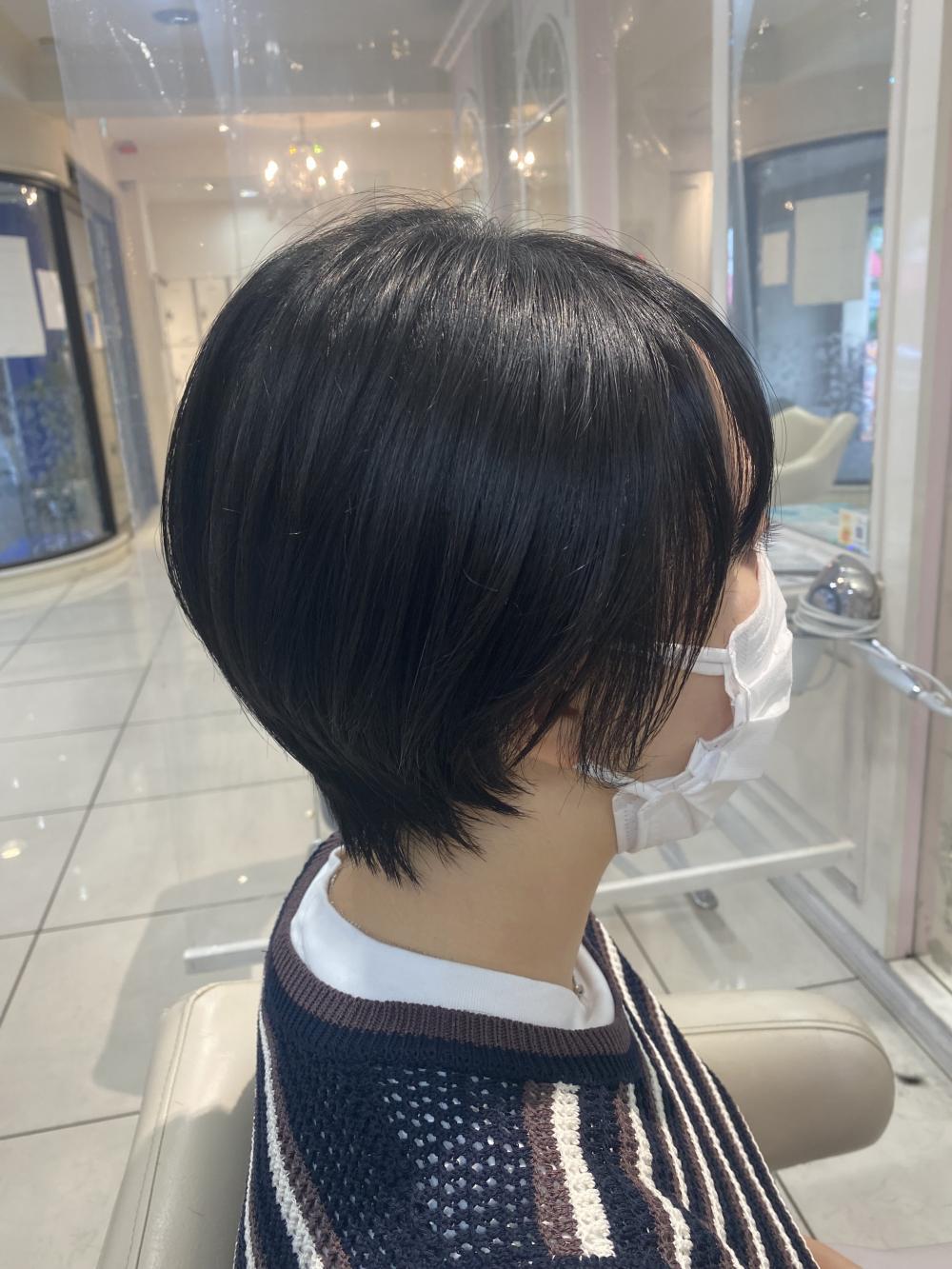 大人な黒髪ショート｜サブ写真②