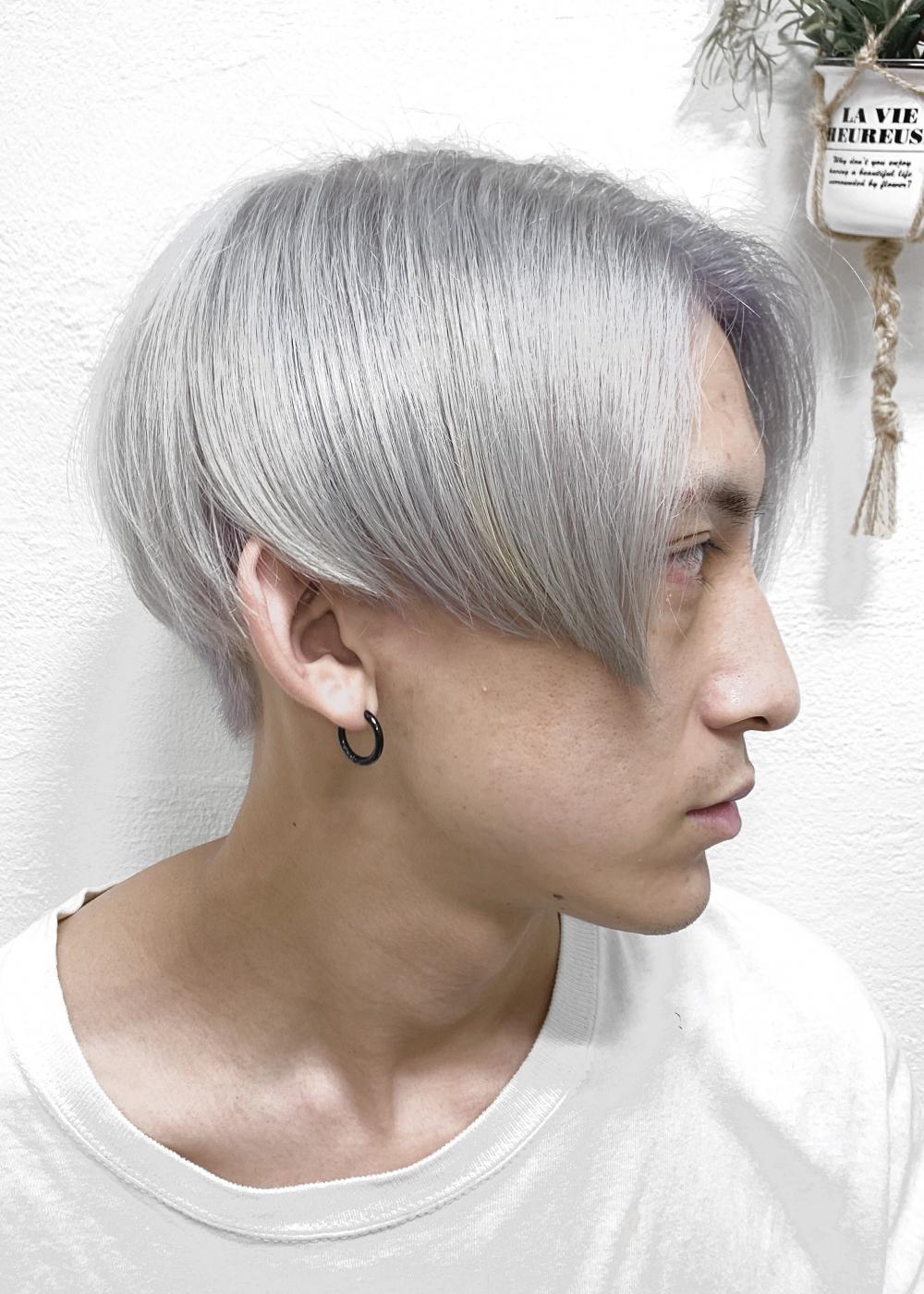 センターパート×プラチナシルバー