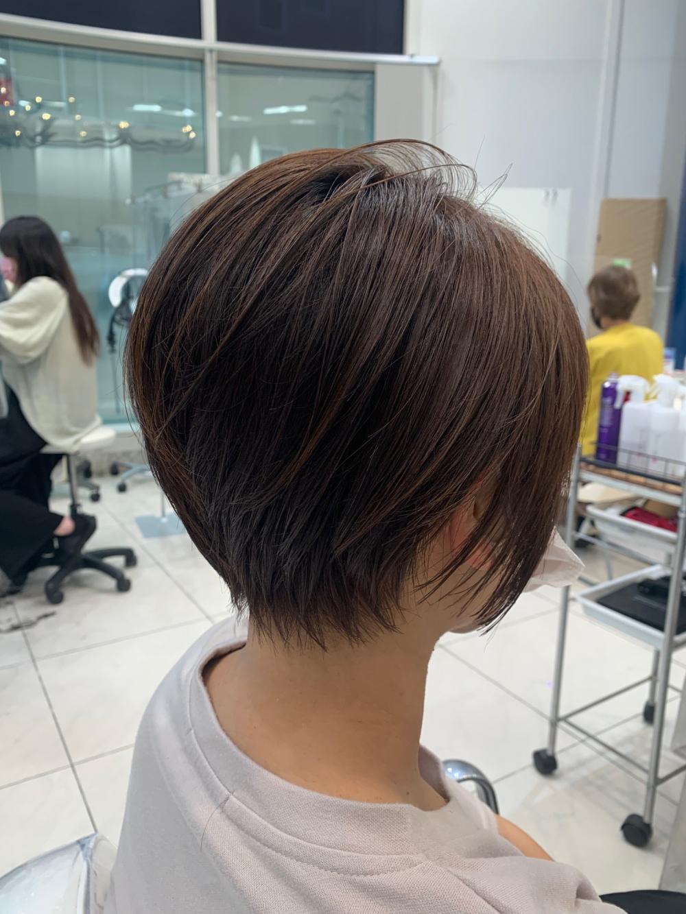 ナチュラルショートボブ