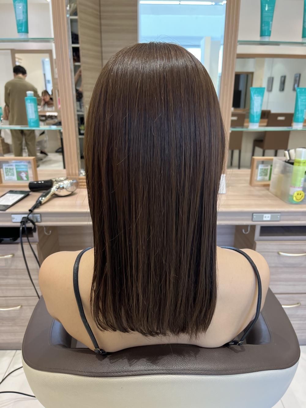 カーキアッシュ