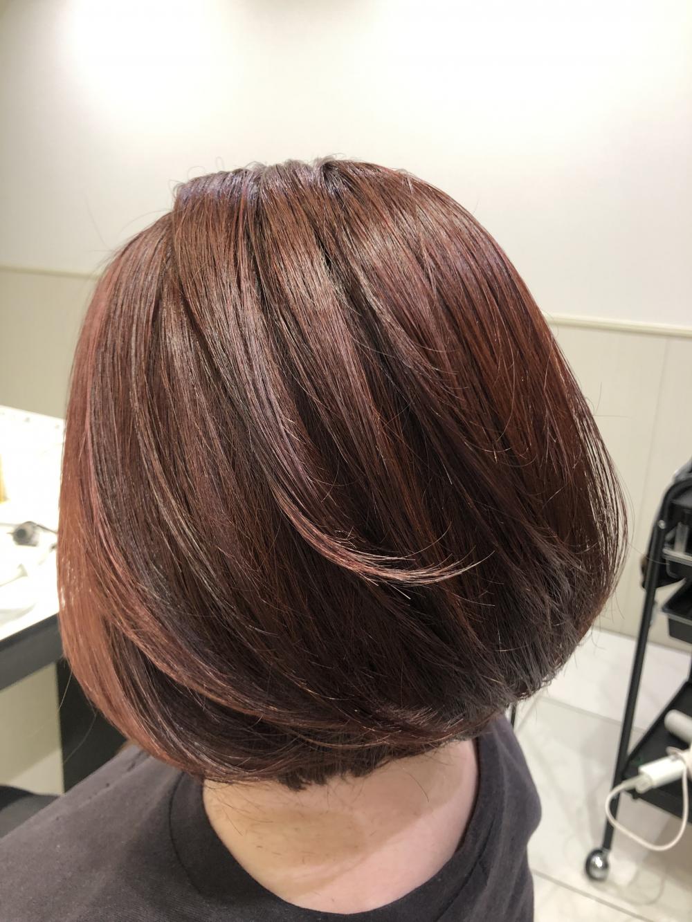 フェイスフレーミングボブ