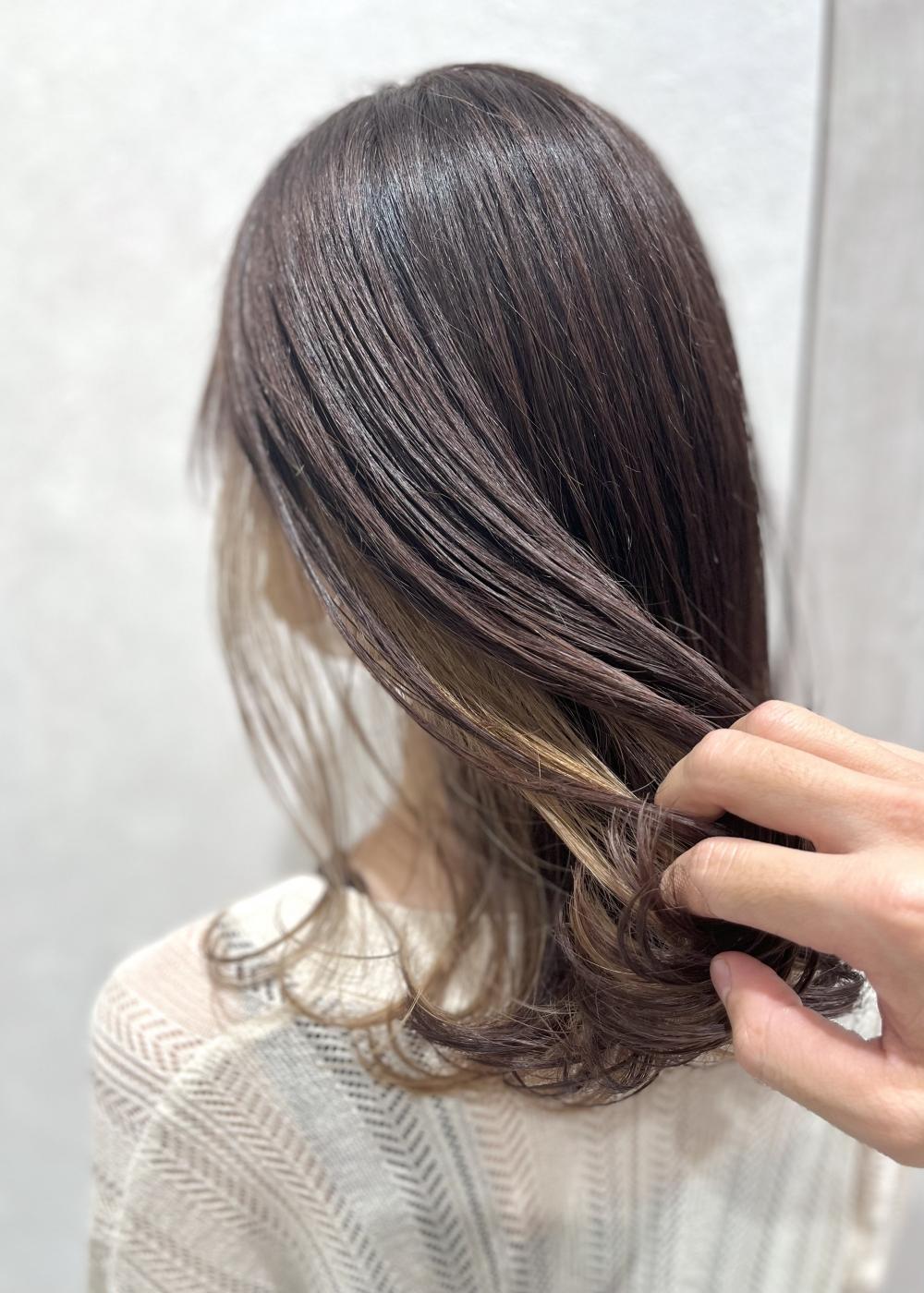 インナーカラー×シアーベージュ