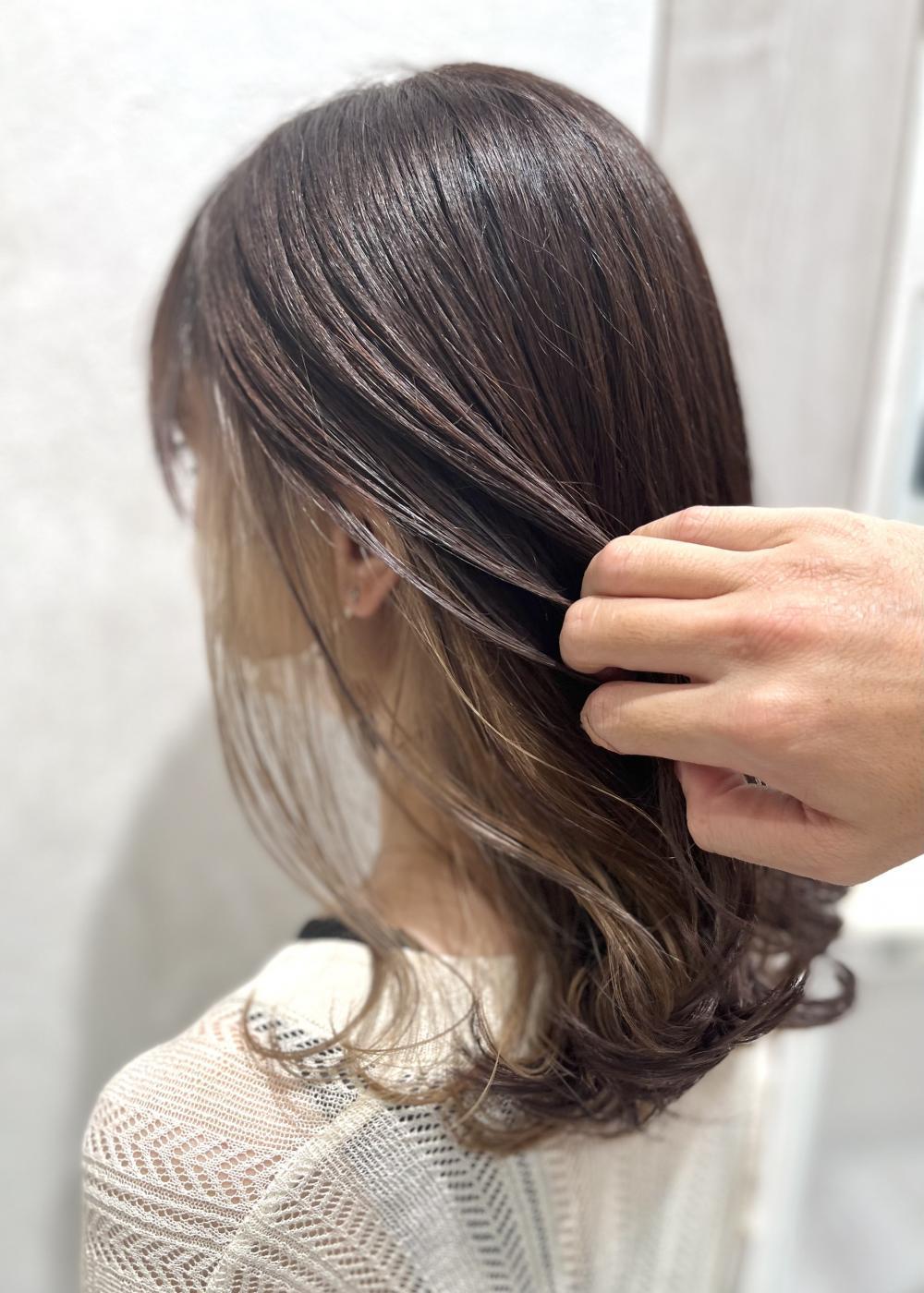 インナーカラー×シアーベージュ