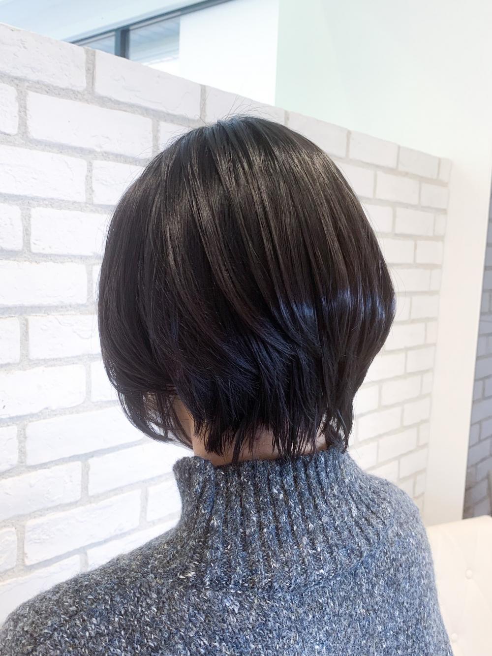 襟足長めナチュラルショート
