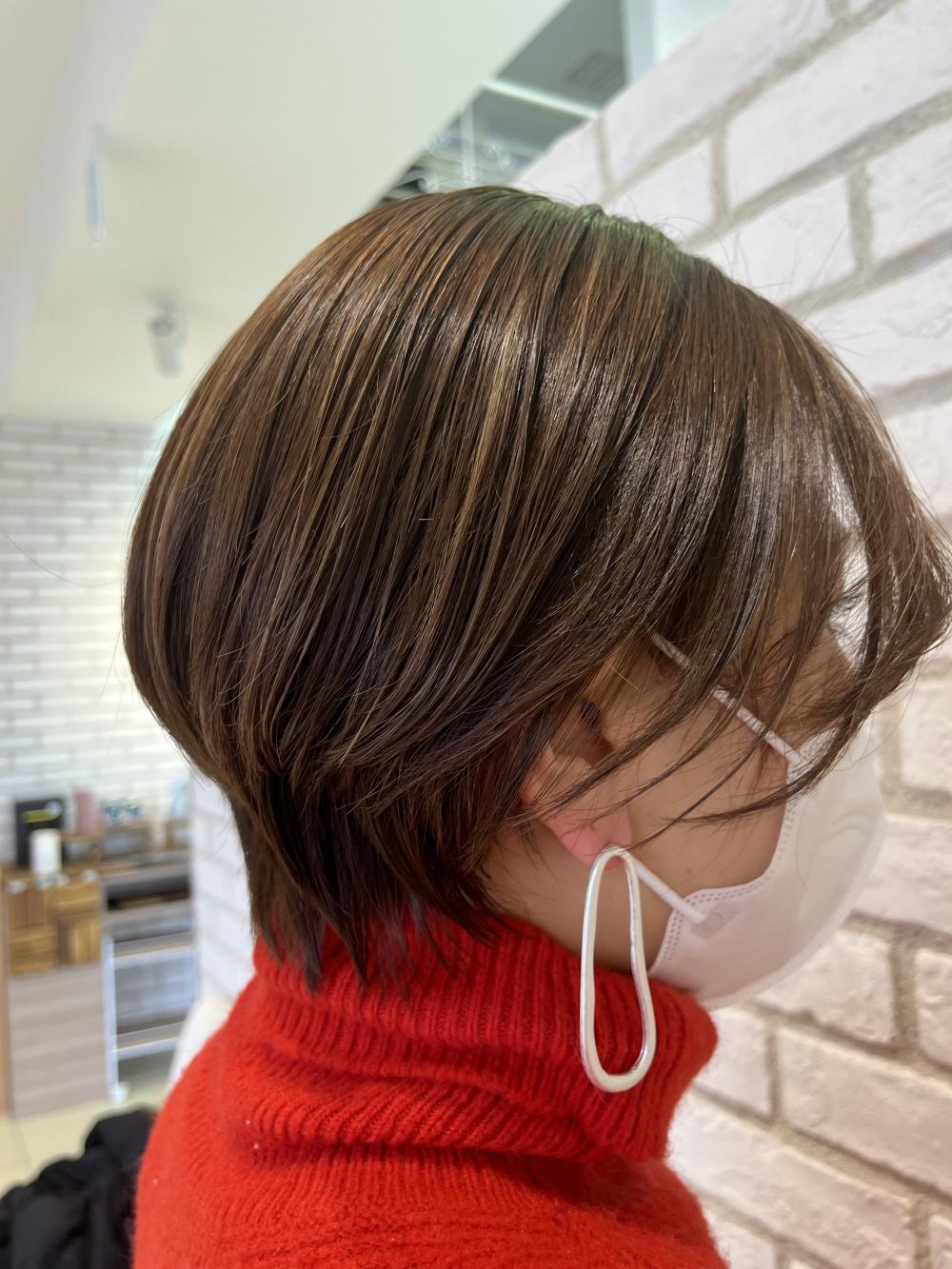 明るめベージュ×ショートスタイル｜サブ写真②