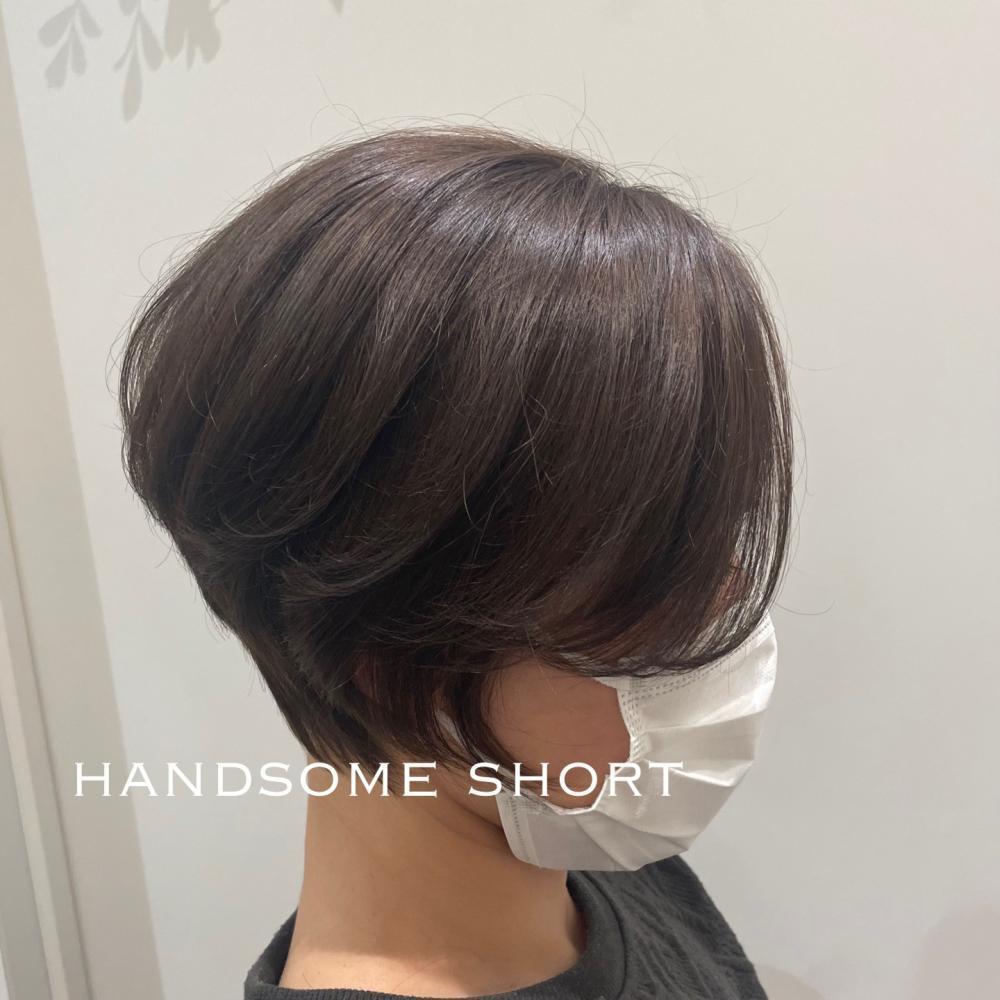 20代/30代/40代/50代/に似合うハンサムショート