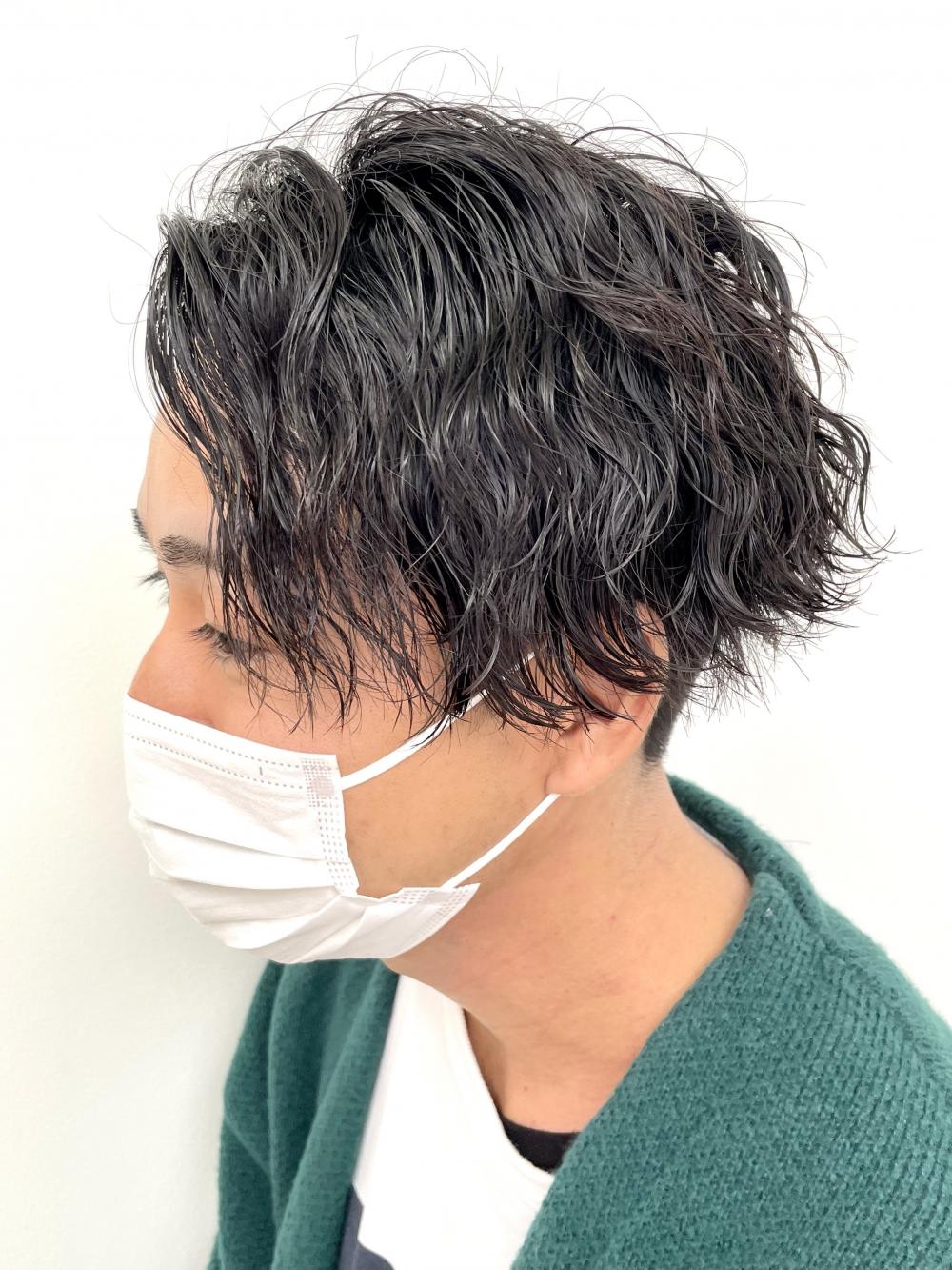 波巻きパーマスタイル