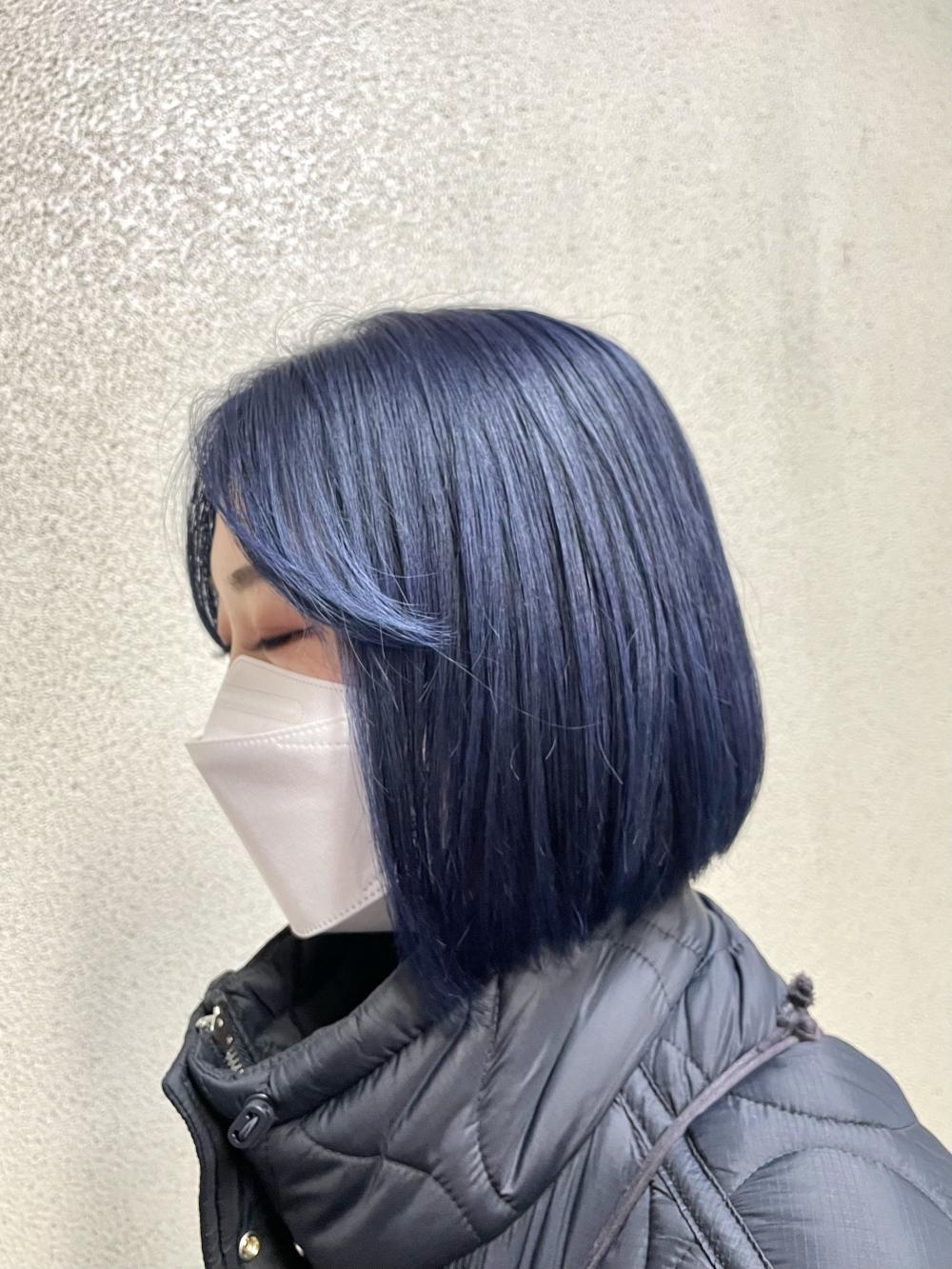 濃いめブルー