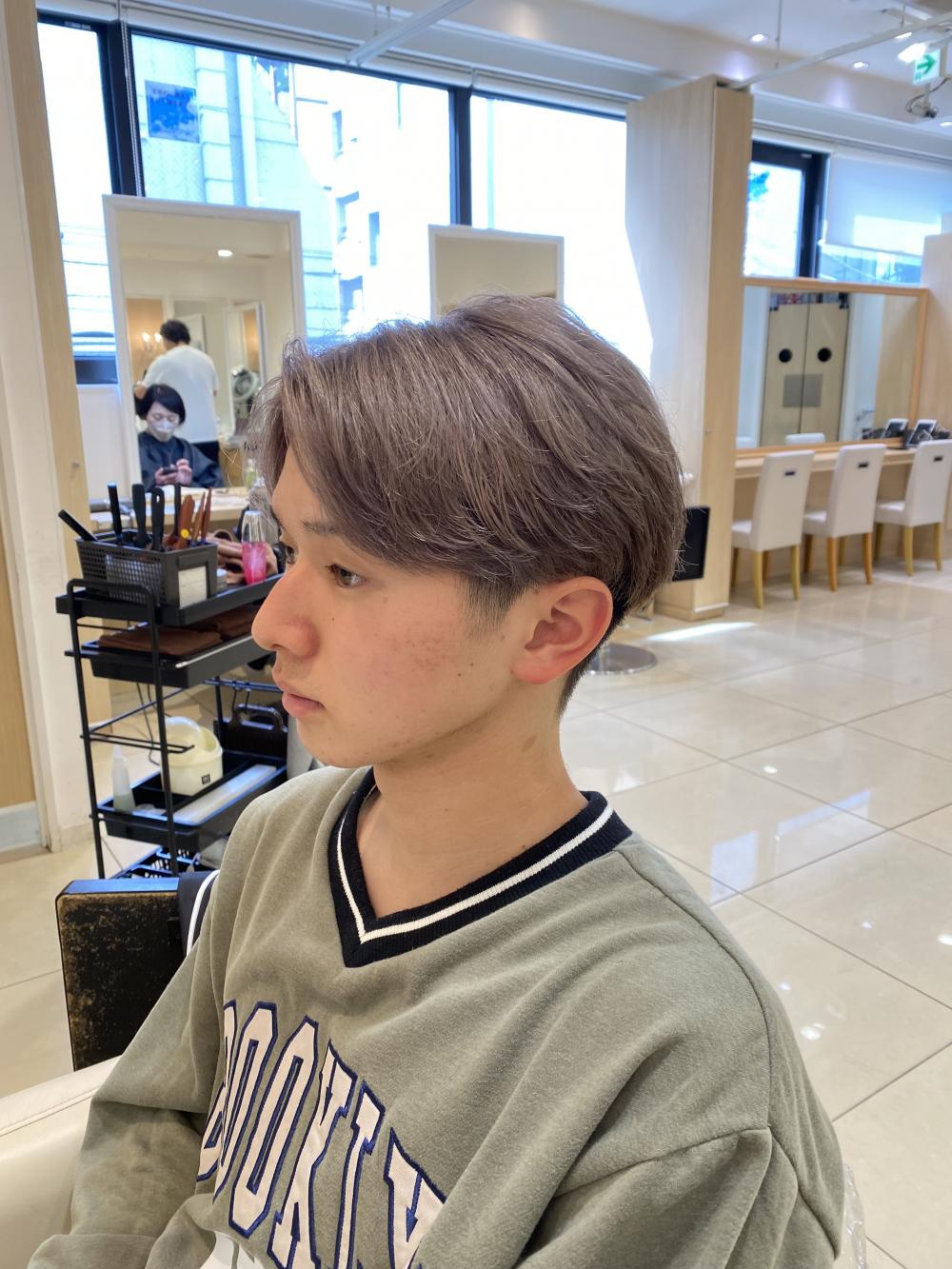 センターパート×ミルクティーベージュ｜サブ写真②