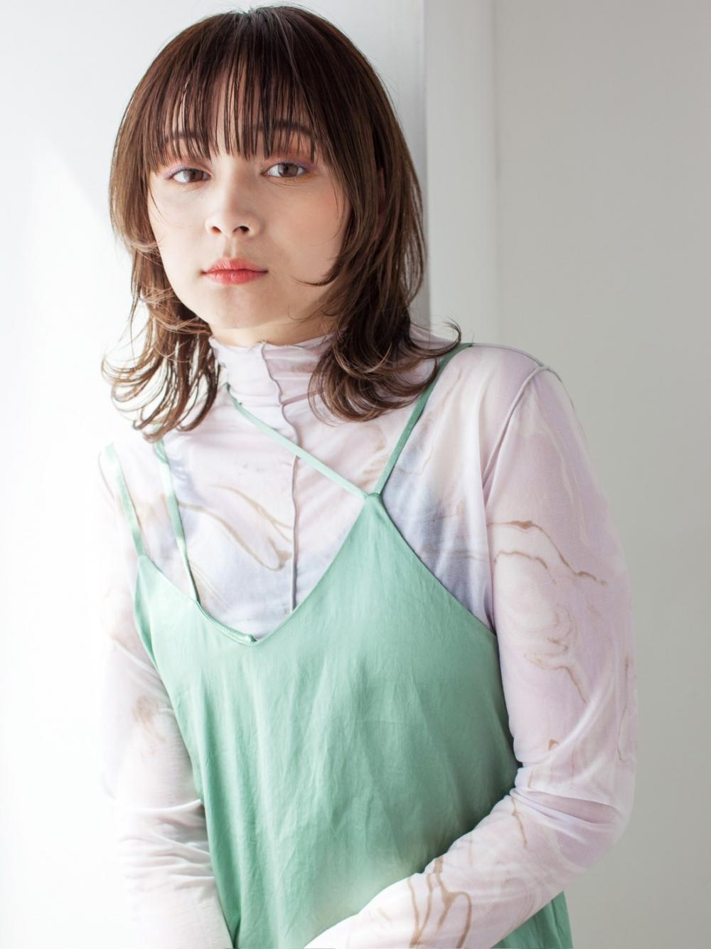 ≪外ハネレイヤーでガーリーな雰囲気スタイル≫