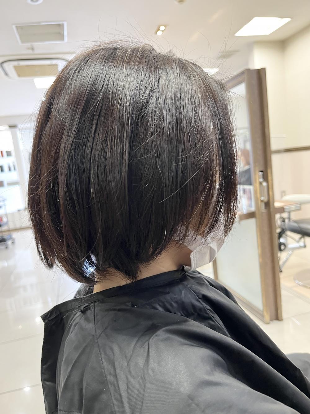長めの前髪を活かしたショート｜サブ写真②
