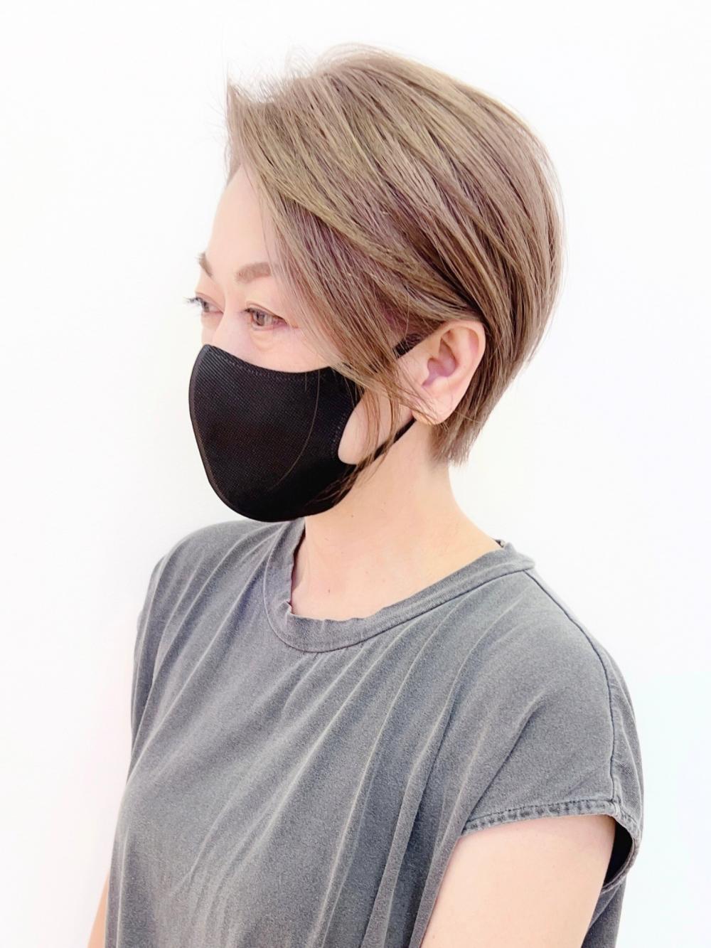 艶髪ショート