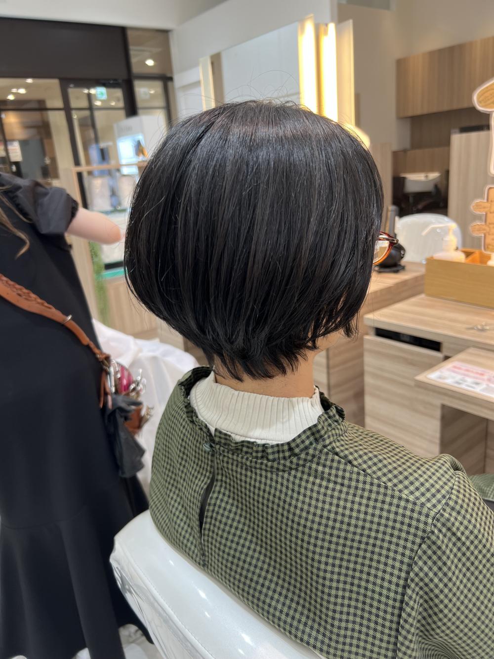 大人かわいい　20代30代40代　丸み小顔ショート◎【篠崎】