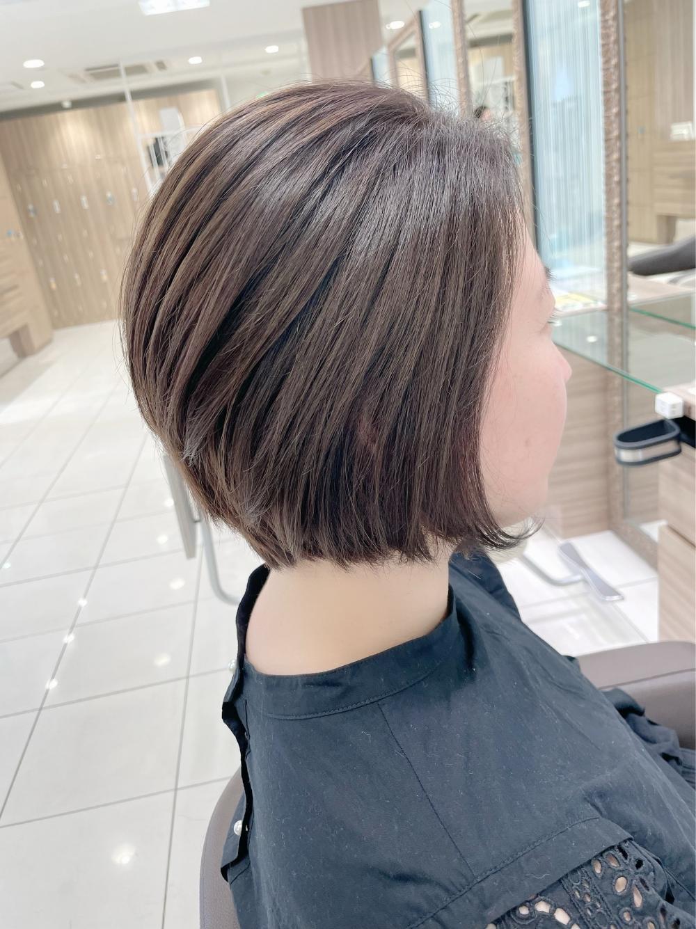 ★アッシュブラウンのまるみショートボブ