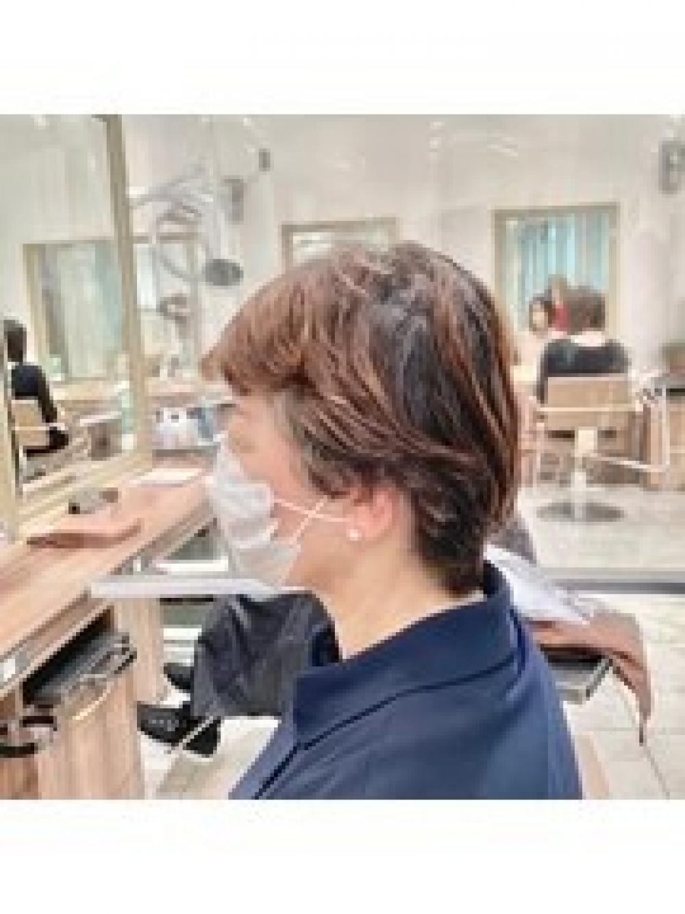 癖毛を活かしたショートマッシュ｜サブ写真③