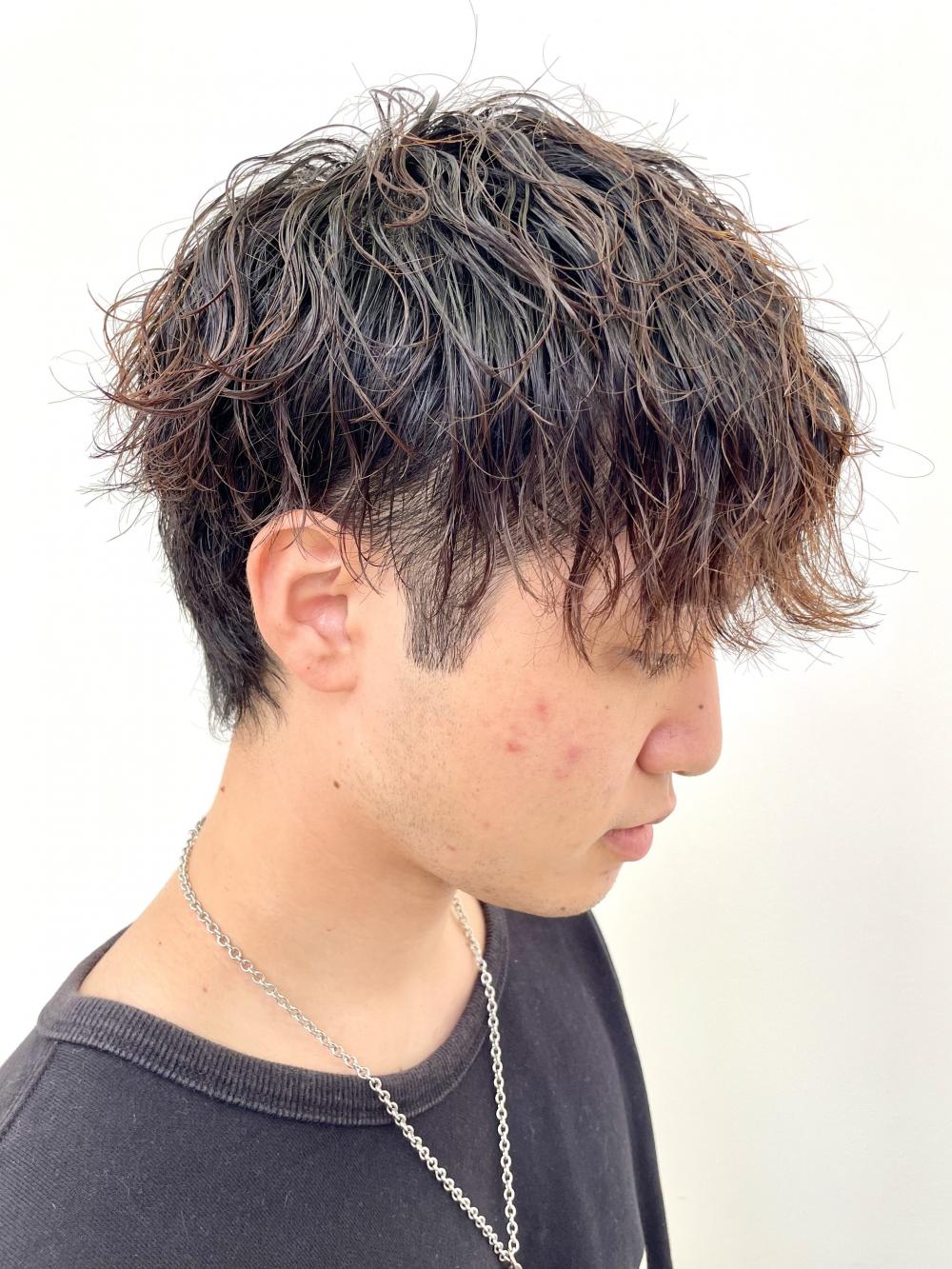 波巻きで作る縦落ちパーマ