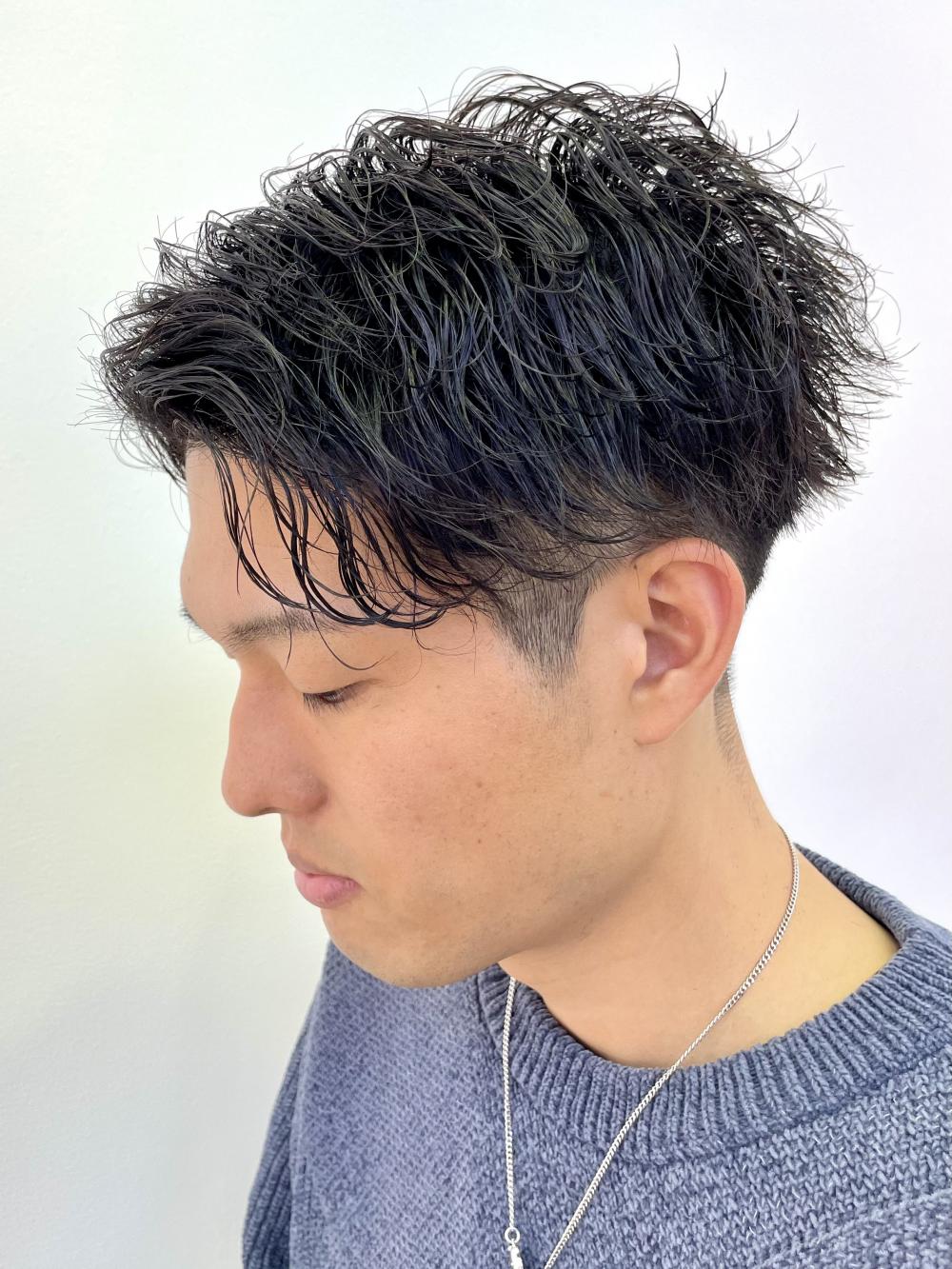 ショートでも動き抜群！波巻きパーマ