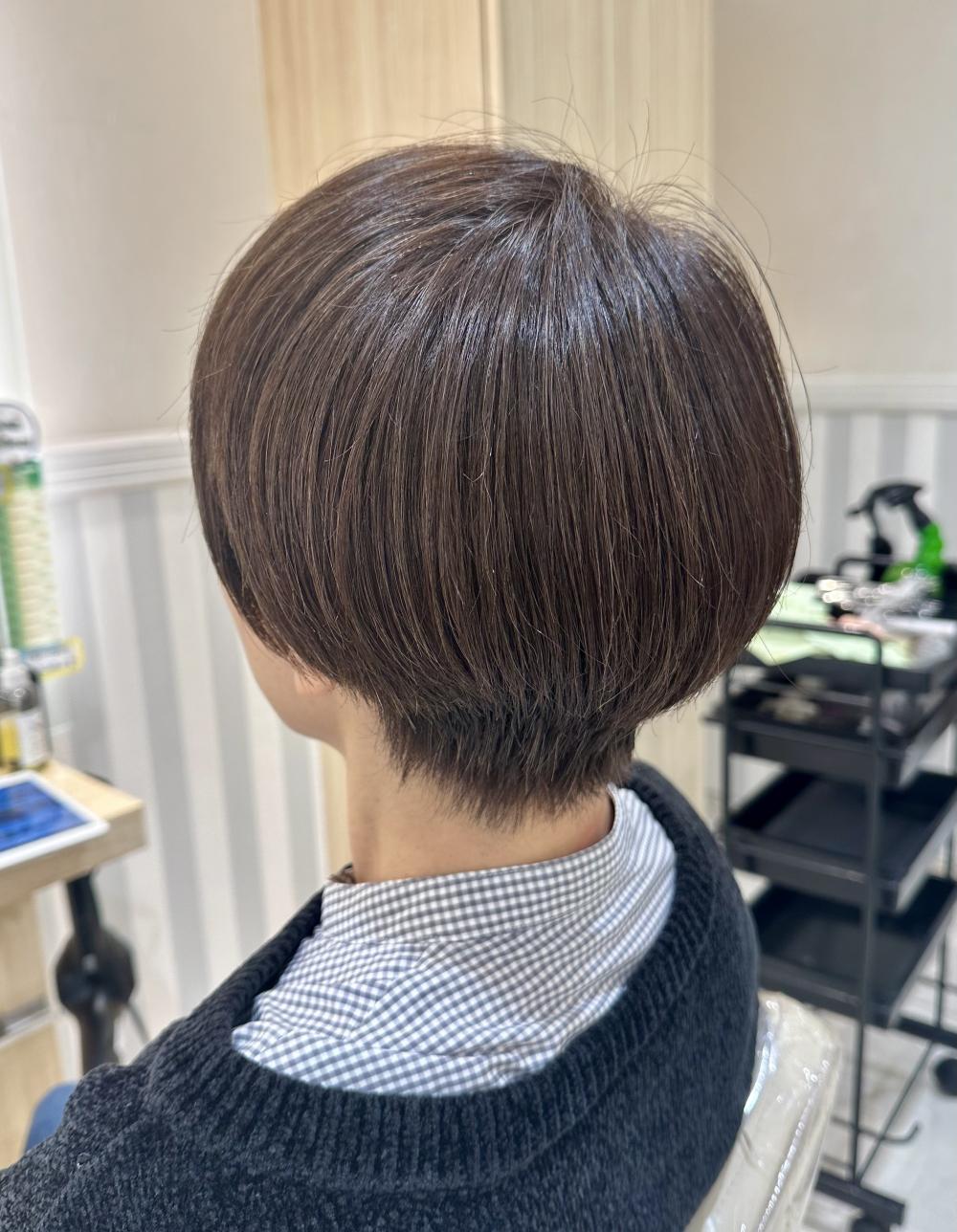 アシンメトリーショートカット｜サブ写真②