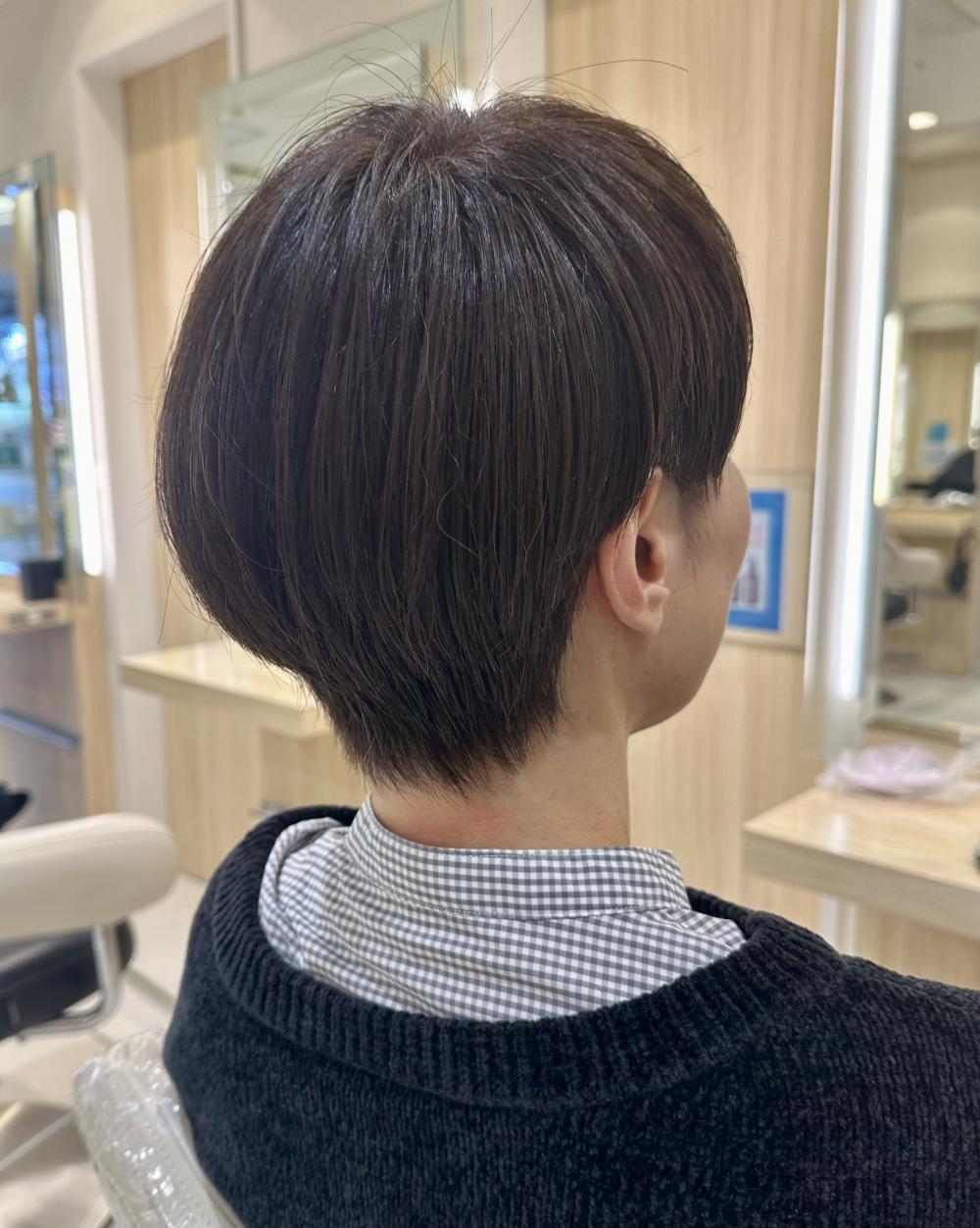 アシンメトリーショートカット｜サブ写真③