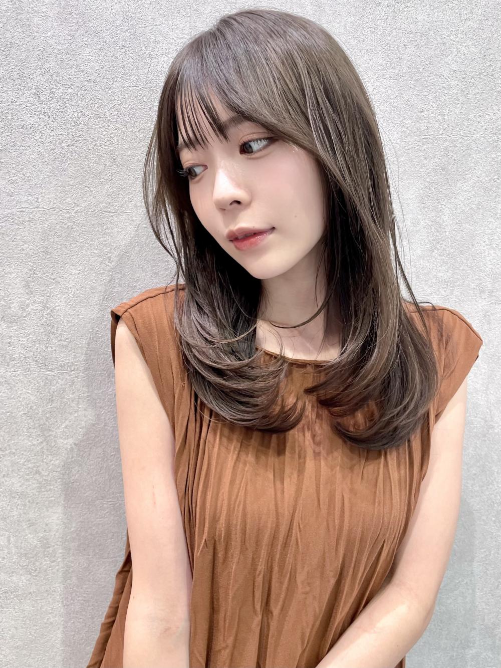 くびレイヤーぱっつん前髪｜サブ写真②
