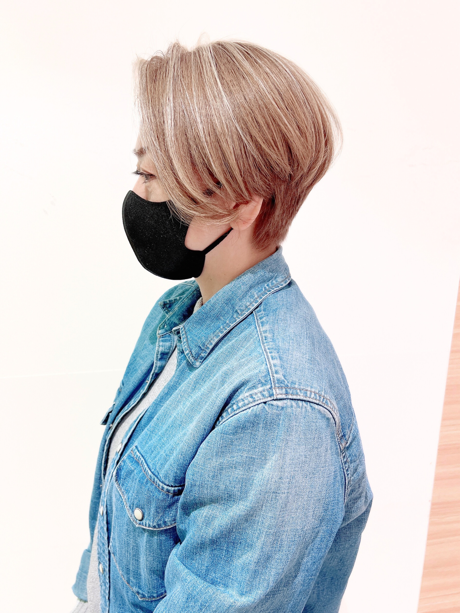艶髪ショート