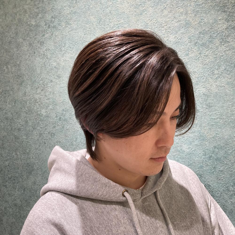 中分けウルフボブ