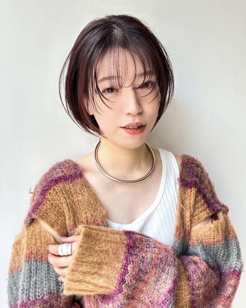 顔周りレイヤーショートボブ｜サブ写真②