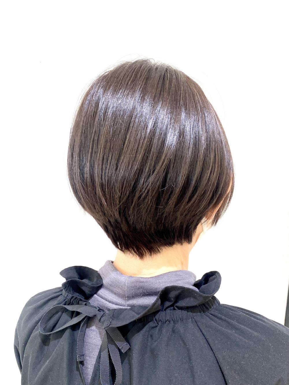 ショートヘア