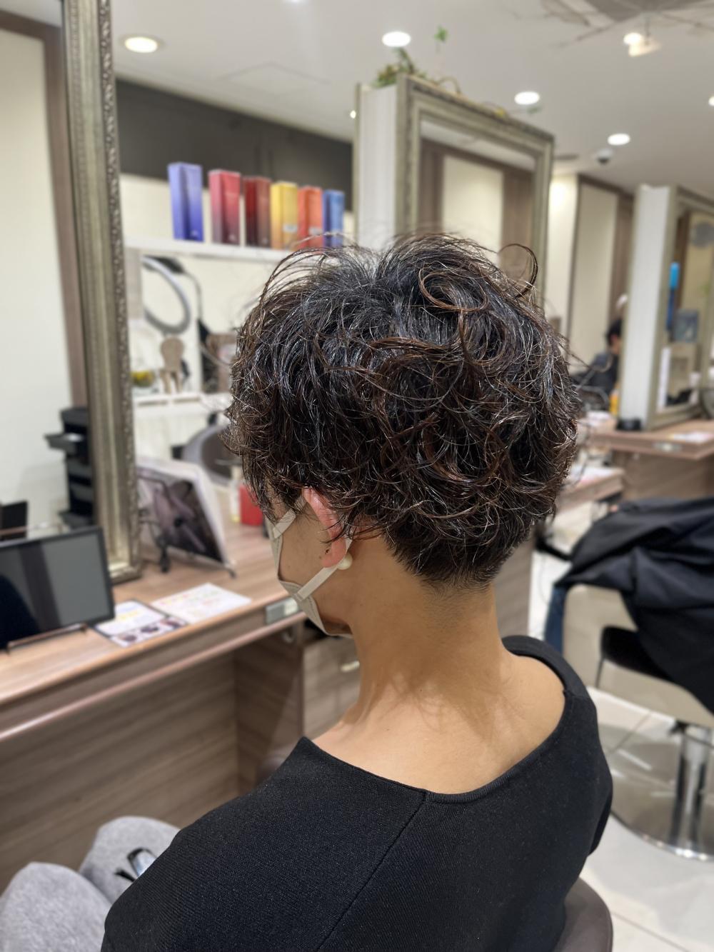 大人のこなれパーマ