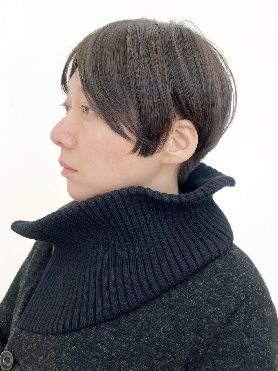 艶髪ショート