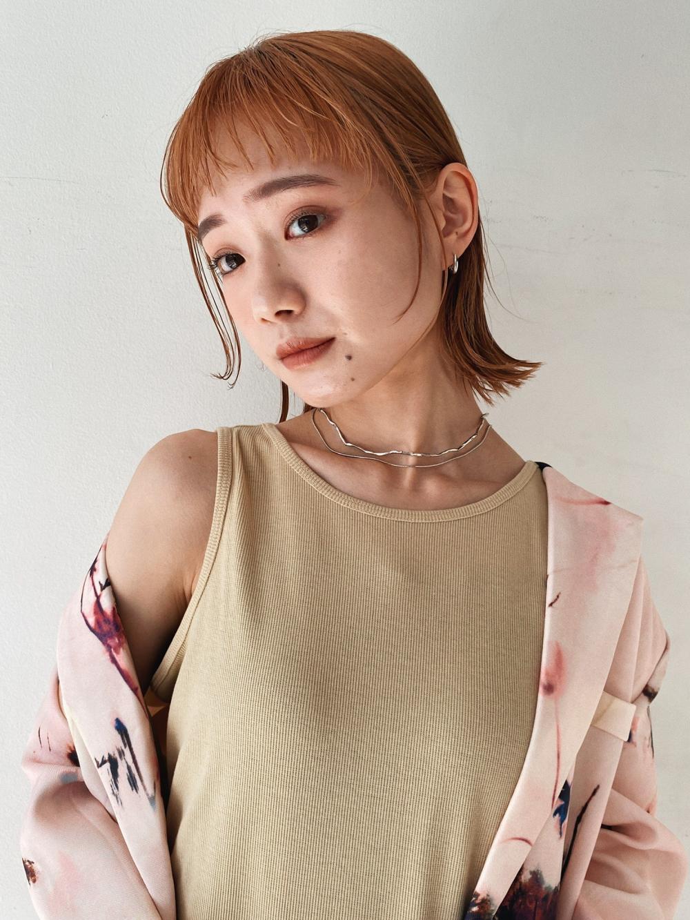 シースルショートバングの切りっぱなしボブ｜サブ写真②
