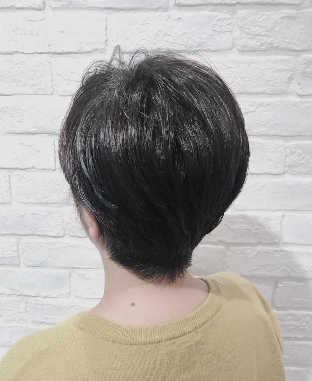 大人女性のショートスタイル｜サブ写真②