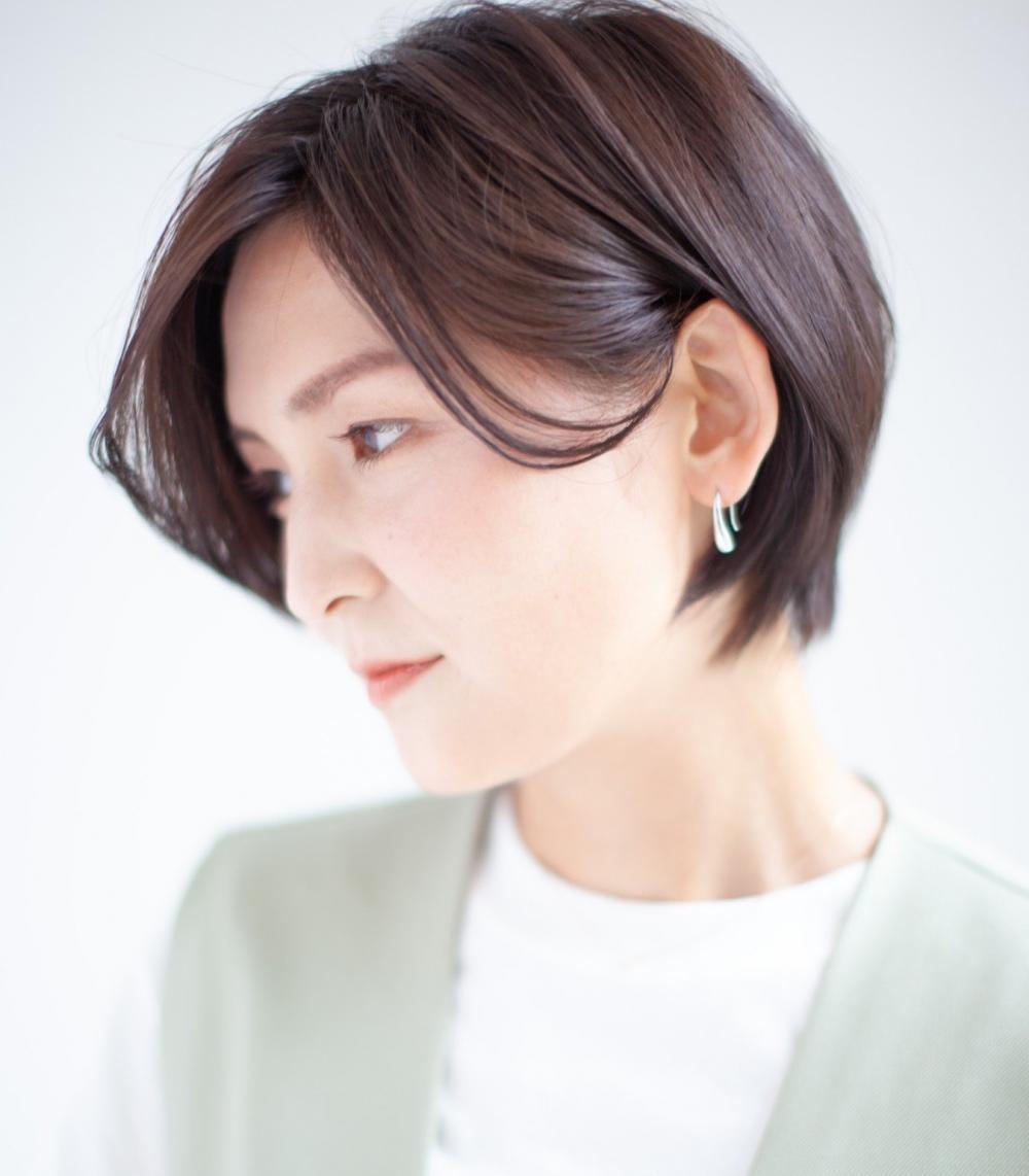 大人女性のショートボブ
