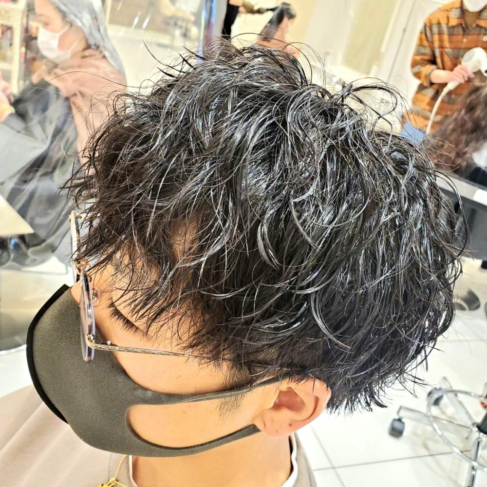 カット×ツイストスパイラルパーマ