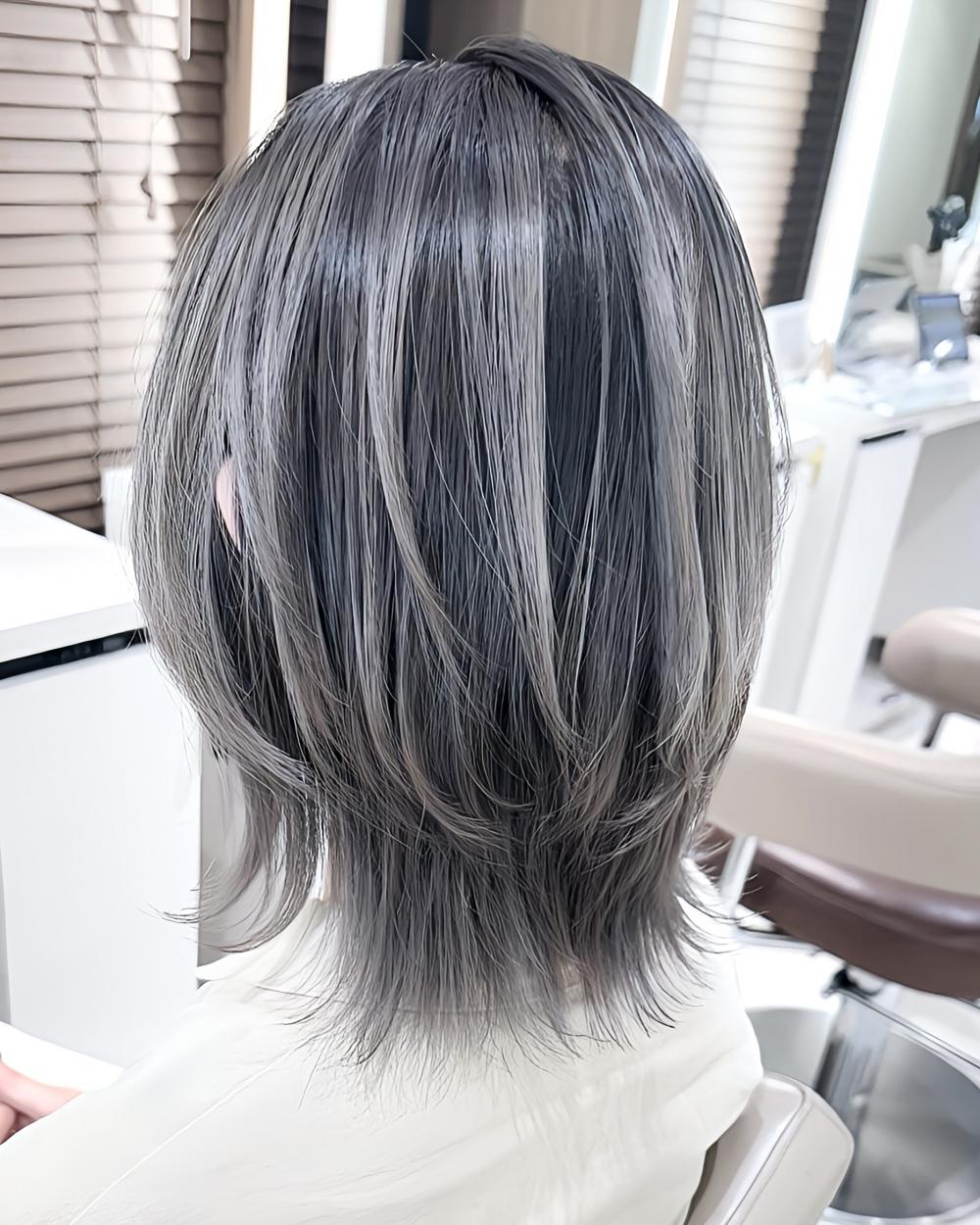 グレージュウルフバレイヤージュ