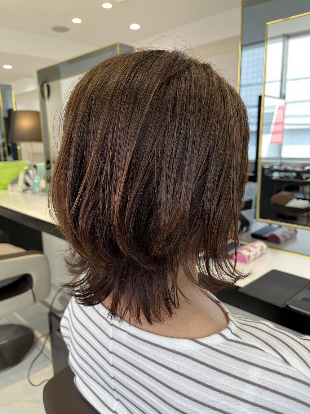 美髪スタイルレイヤーカット