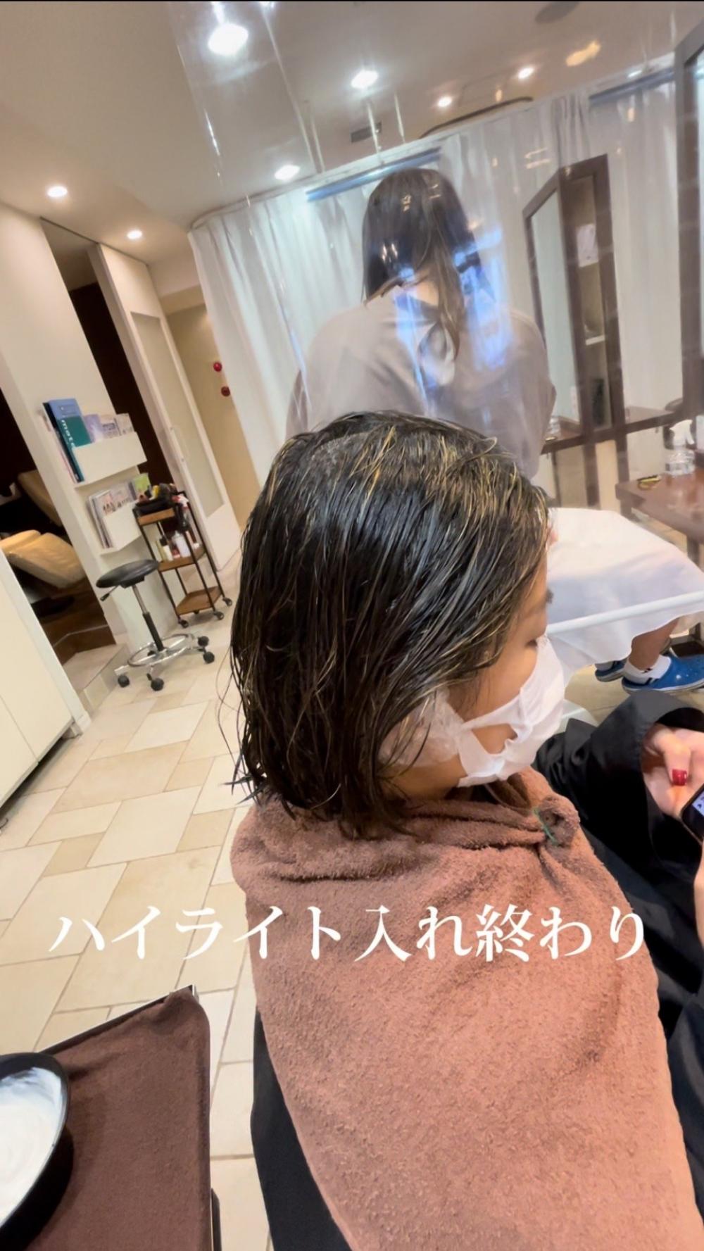 外はねボブ白髪ぼかしハイライト白髪染めを使わないカラー｜サブ写真③